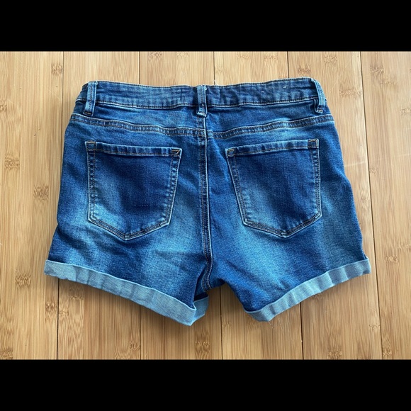Jean Shorts - Picture 2 of 2